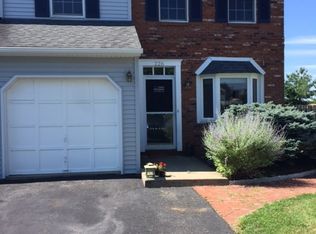 226 Village Walk Dr, Macungie, PA 18062