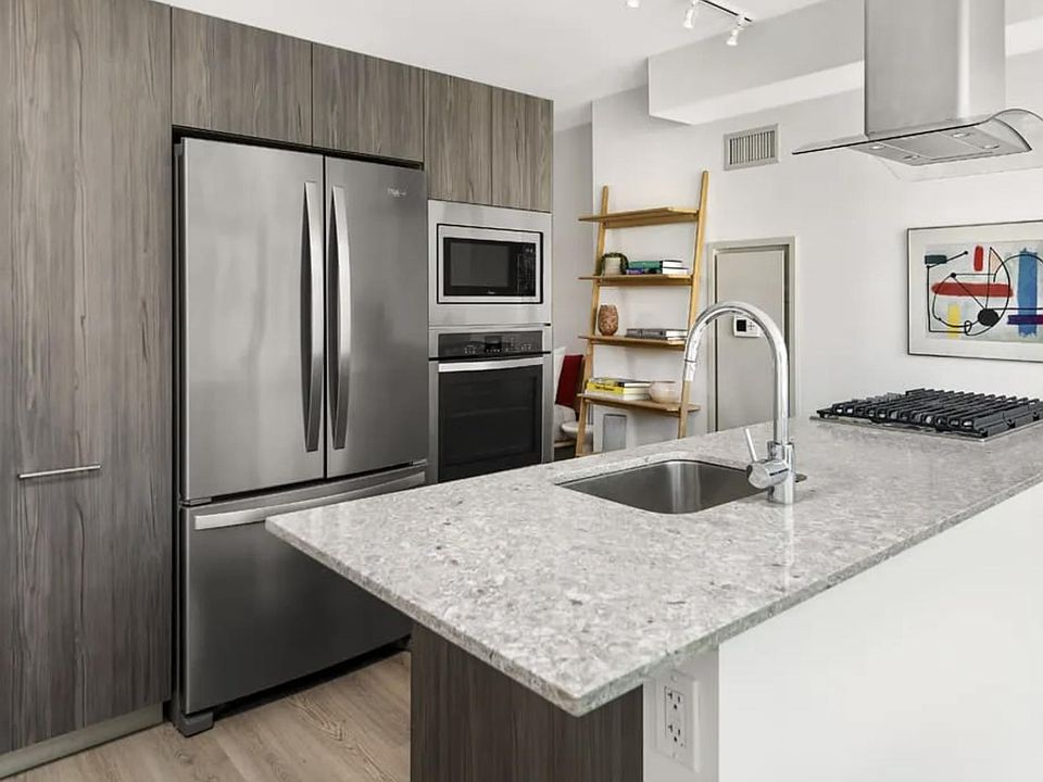 1st image of 304 E Illinois St #1104
