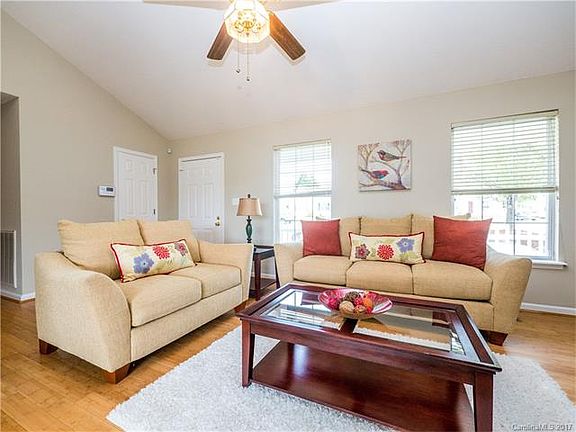 5th image of 1080 Braxton Dr