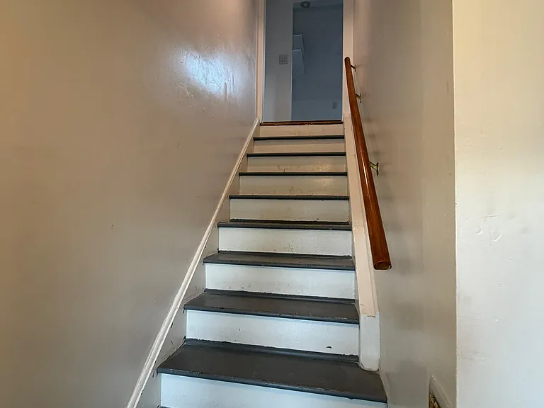 37 Mead Ave — Photo 11