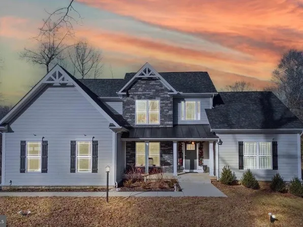 7195 Compass Ct, King George, VA 22485