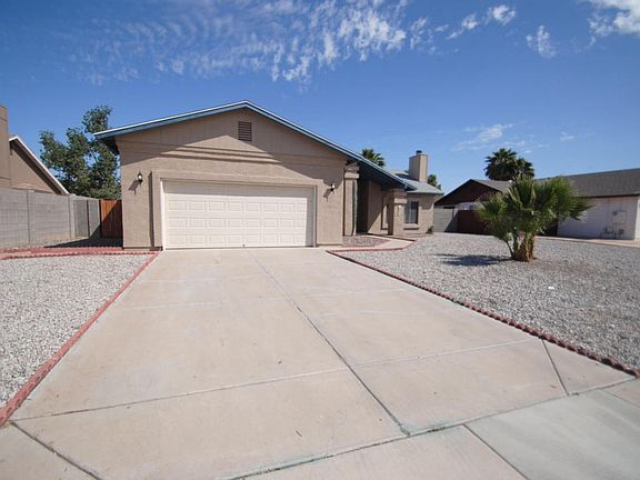 3rd image of 8038 W Corrine Dr