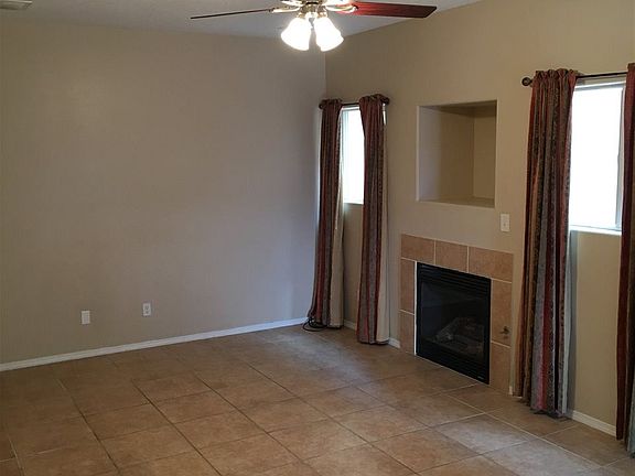 4th image of 35 Sunset Canyon Ln