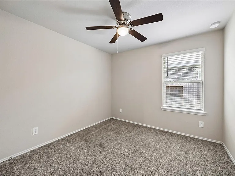 40463 Garden Heights Ln — Photo 21