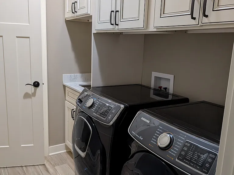 790 NE Elk Run Dr — Photo 4