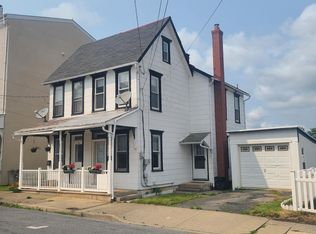 19 N 3rd St, Emmaus, PA 18049