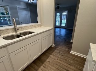 700 South Sims Avenue - 111, Bryan, TX 77803