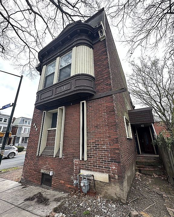 1st image of 450 S 17th St