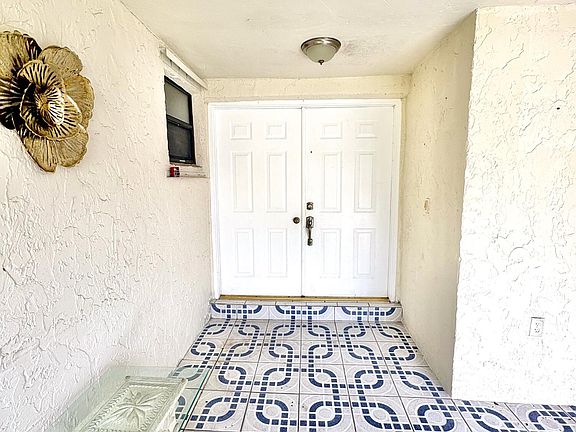 4th image of 10774 SW 175th Terrace