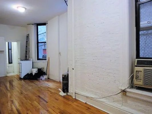 Rented by DSA Realty | media 29