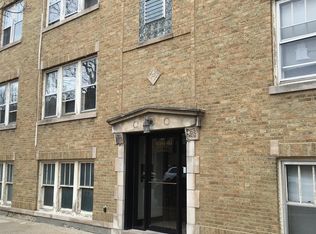 6401 18th St #3, Berwyn, IL 60402