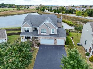 3121 Braeburn Ct, Woodstock, IL 60098
