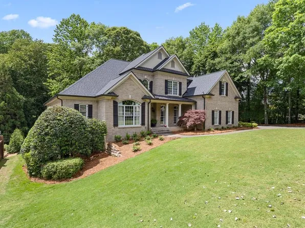 2332 Autumn Maple Dr, Braselton, GA 30517