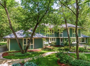 14800 W River Oaks Dr, Lincolnshire, IL 60069