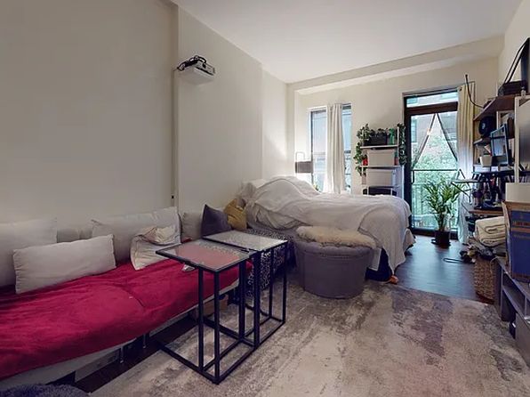 171 E 74th St APT 5B