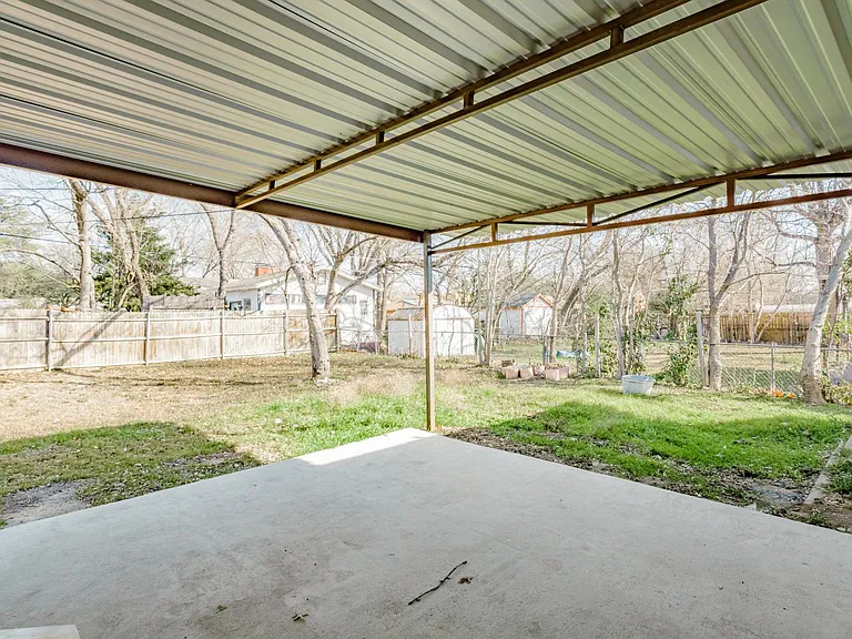 5821 Circular Dr — Photo 19