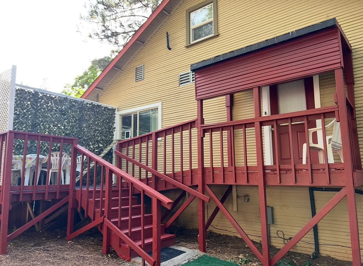 Zion St, Nevada City — Photo 1