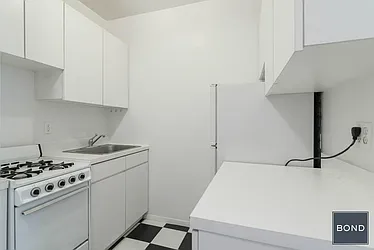 Rented by Bond New York