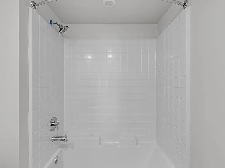 825 Coronado-Building — Photo 82