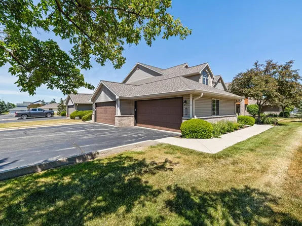 2165 Broken Hill ROAD #1, Waukesha, WI 53188