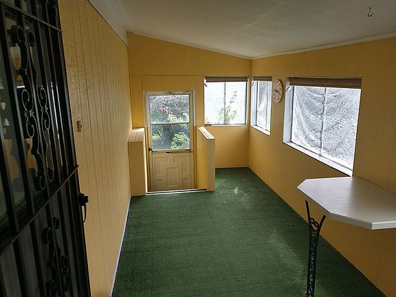 5th image of 2027 Sage Ln