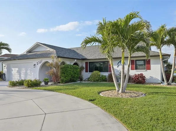 1300 Lucaya Ave, Venice, FL 34285