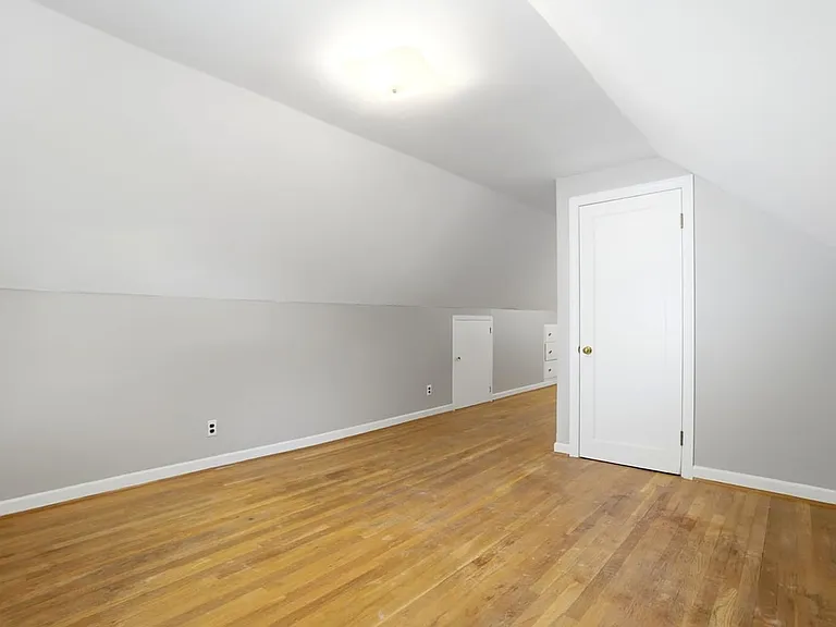 3267 Walmar Dr — Photo 10