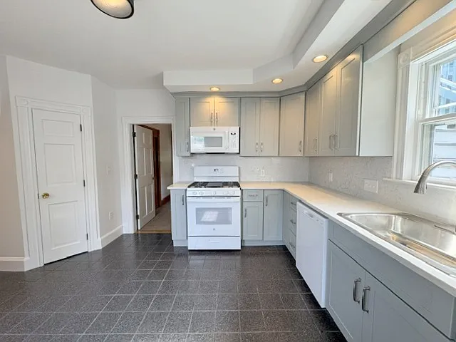 24 Shepard St #1 — Photo 8