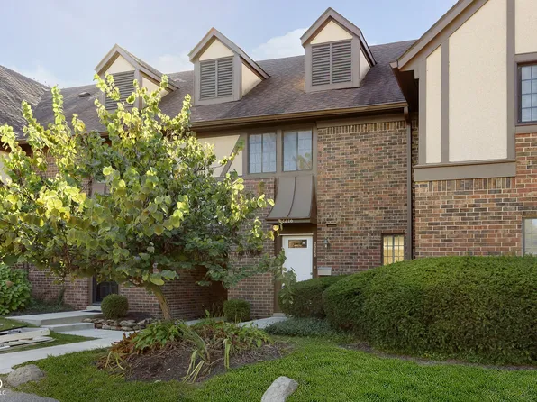 2216 Boston Ct, Indianapolis, IN 46228
