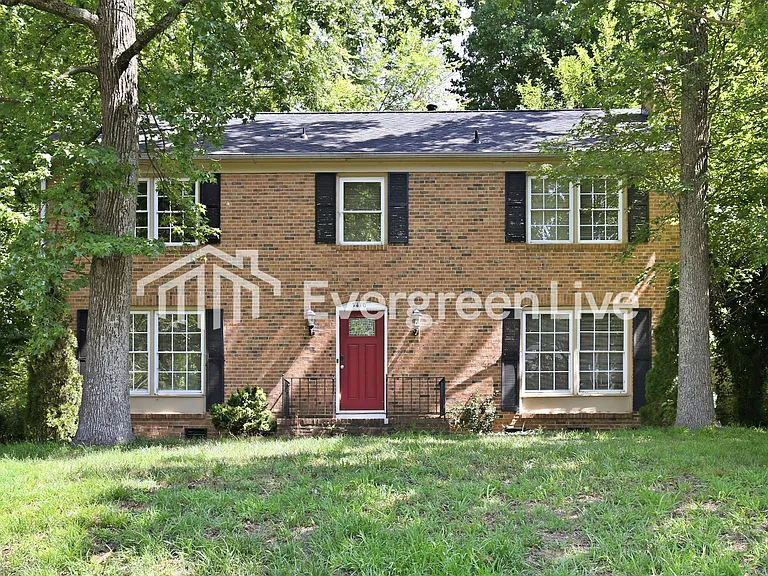 3410 Winchester Dr — Photo 1