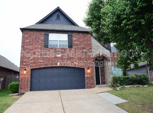 9512 E 78th Pl S, Tulsa, OK 74133