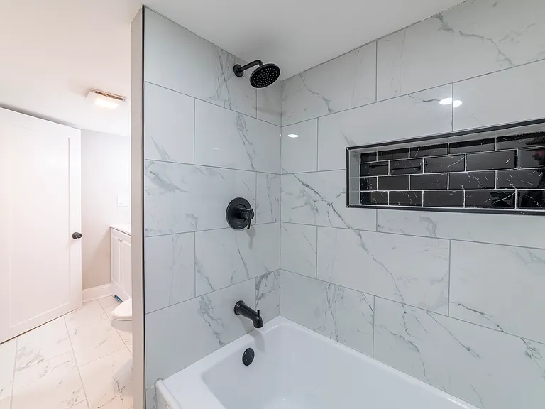 2545 Polk St — Photo 13
