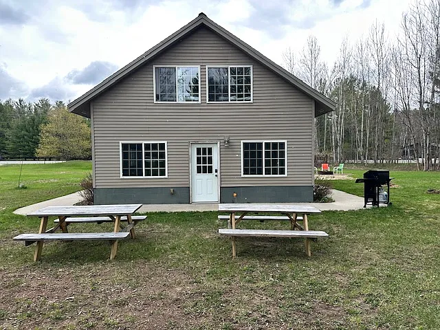 2 bed, 1600 sqft, $3,000 — Photo 1