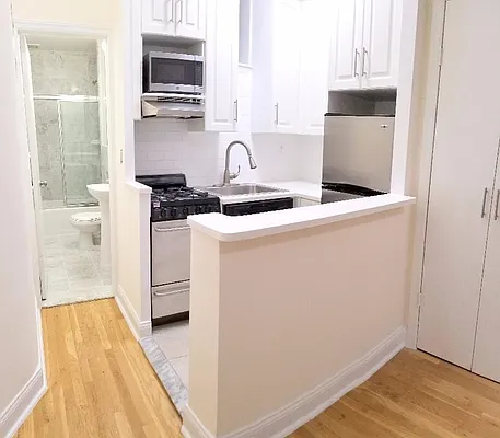 Rented by HOME RESIDENTIAL LLC | media 2