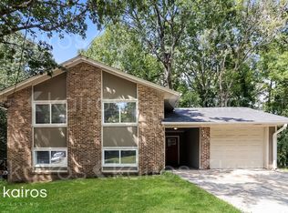 565 Roxbury Dr, Riverdale, GA 30274