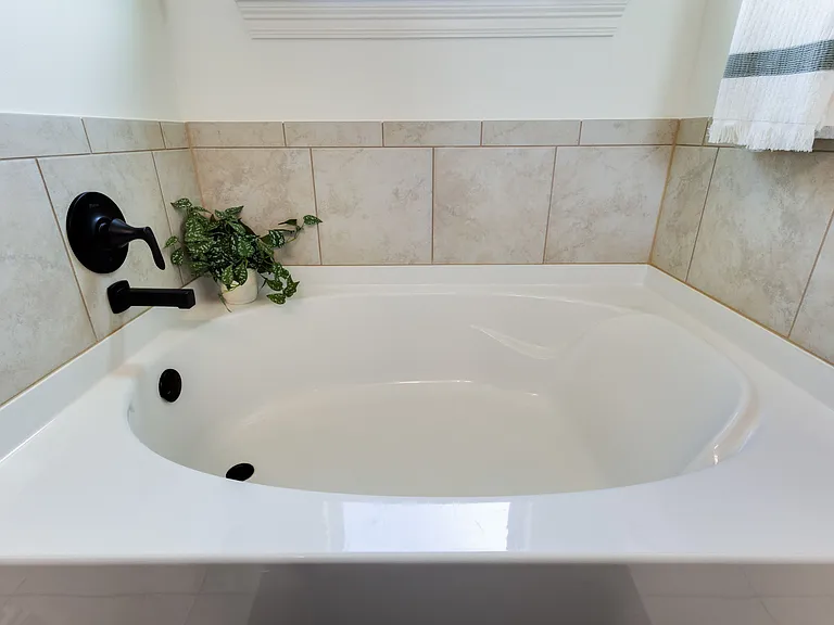113 Ridley Ln — Photo 14