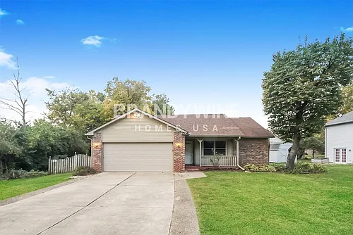7536 S Katherine Dr Photo 1