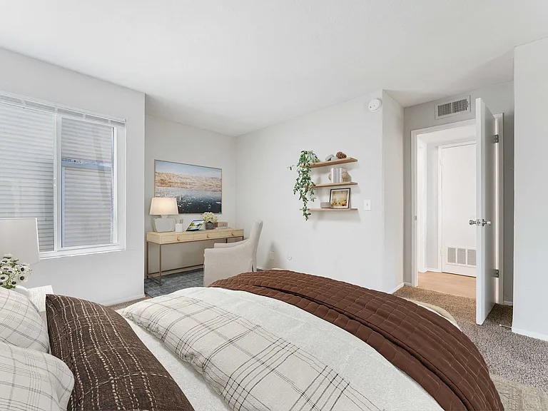 Kensington Park Apartments — Photo 35
