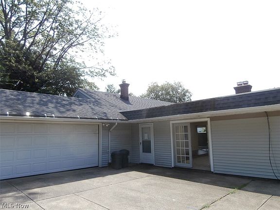 4th image of 23551 S Woodland Rd