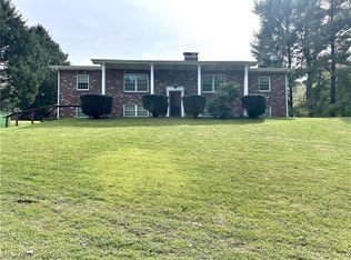 4461 Cross Creek Rd, Wellsburg, WV 26070