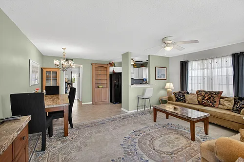 157 Camden E Photo 1
