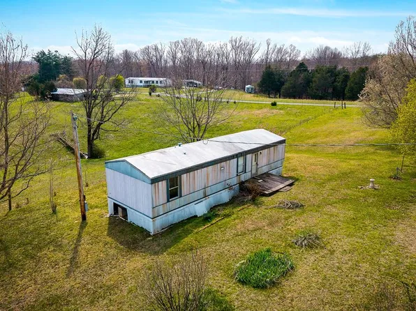 262 Burristown Paradise Ln, Gainesboro, TN 38562