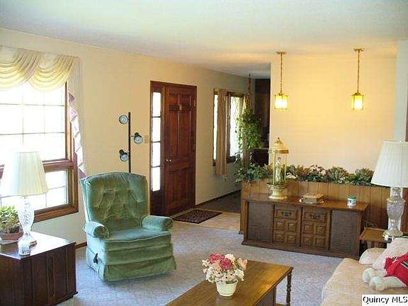 Home for Sale in Quincy, IL $109,000