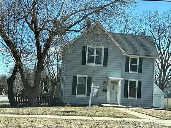 4th image of 353 Wilcox Ave
