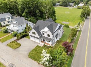 7 Avery St, Needham Heights, MA 02494