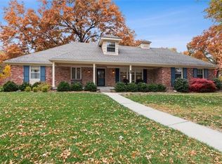 6540 Reeds Dr, Mission, KS 66202