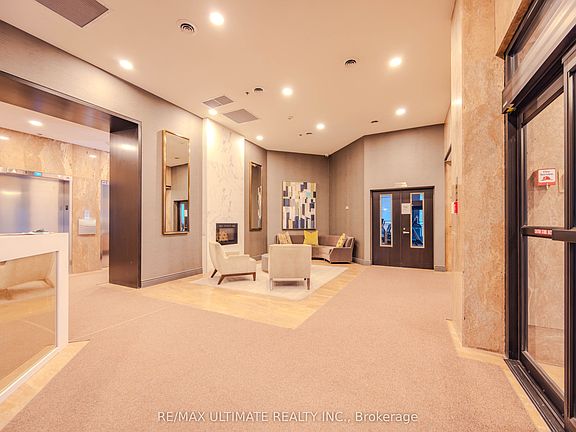 3rd image of 240 Heath St W #201