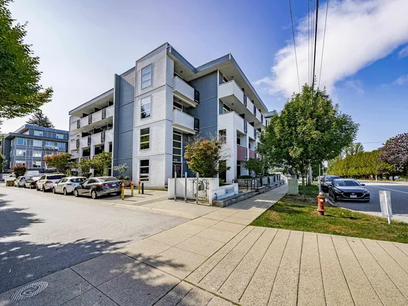 13678 Grosvenor Rd #410, Surrey, BC V3R 5E2