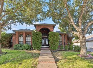 1303 Glen Ln, Laredo, TX 78045