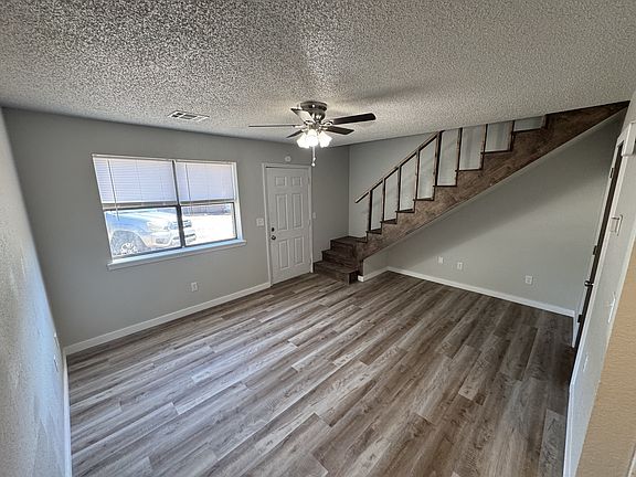 5th image of 305 W Pleasant Valley Rd #11650300
